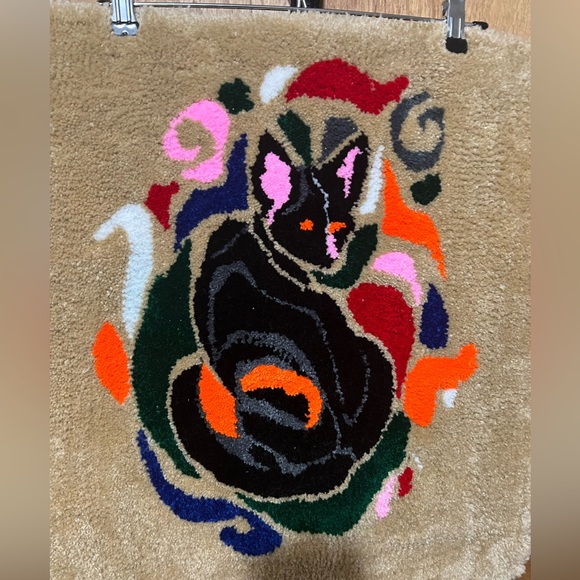 Black cat with design Tufted custom rug - Picture 5 of 10